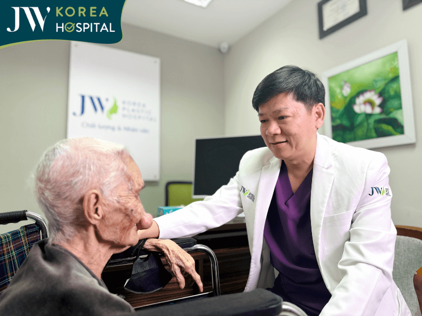 cụ Khoan lần đầu gặp bác sĩ Tú Dung