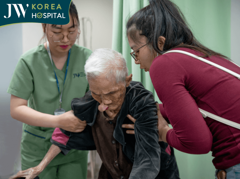 cụ Khoan đến với tình trạng khá yếu 